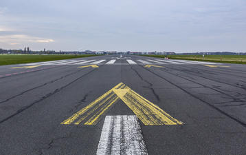 Declaring Runway Distances and Displacing Thresholds